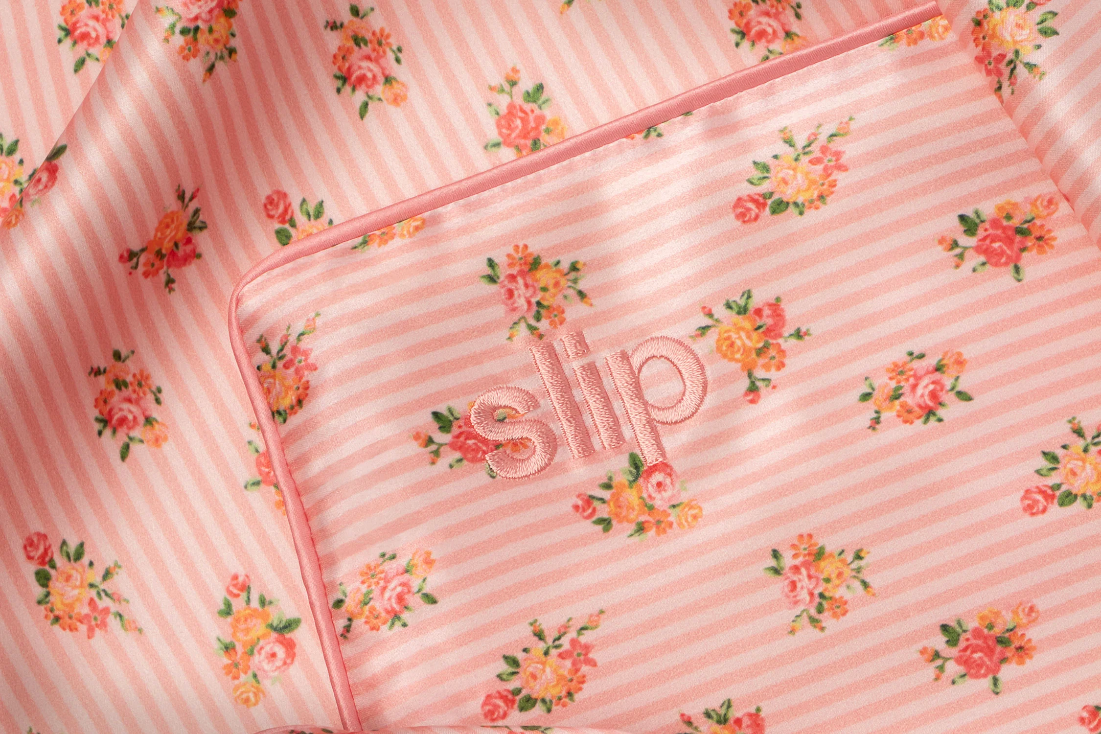 Petal King Zippered Pillowcase - Image 5